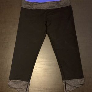 Lululemon Pure Balance Crop Leggings- Size 6